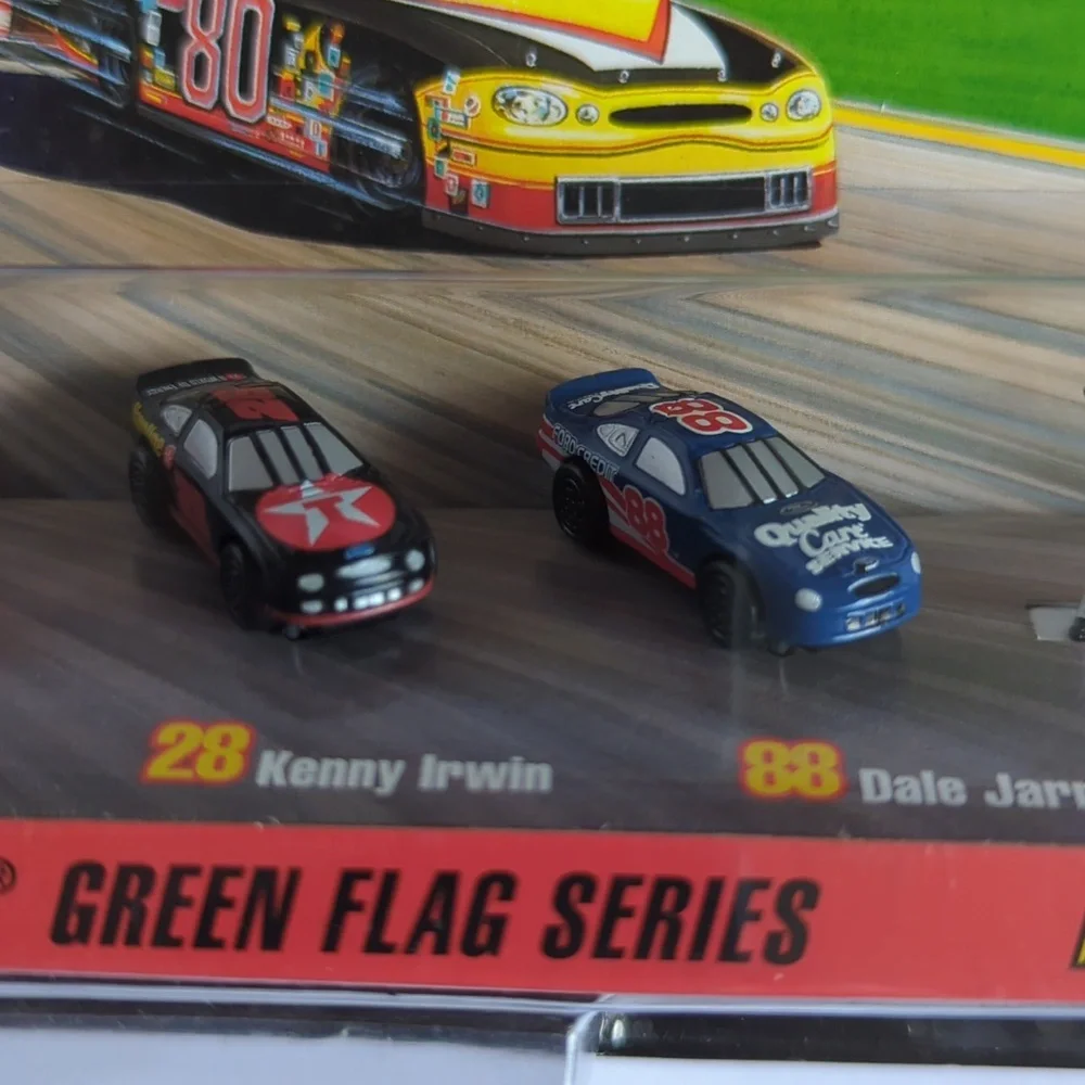 1999 Galoob Toys Micro Machines Winners Circle Jeff Gordon Green Flag Series NIP